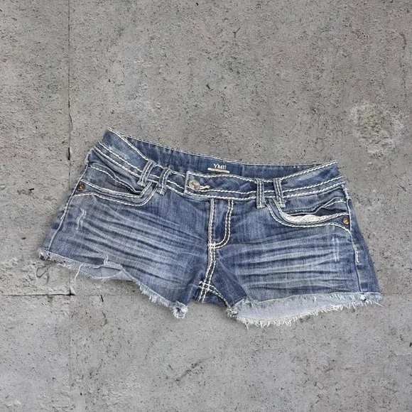 YMI Vintage Y2K LOW RISE Denim Shorts - Picture 4 of 7